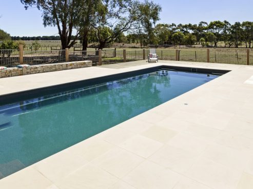 Contemporary pool shape for family fun