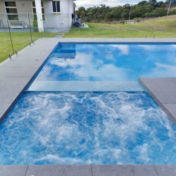 Mark Pollard Pools Fibreglass spas and waders