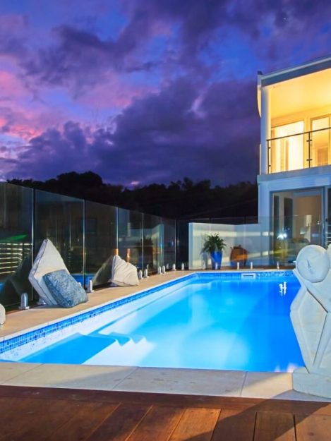 Mark Pollard Pools X Trainer 8 2 Maxi Rib Sapphire Port Macquarie 1