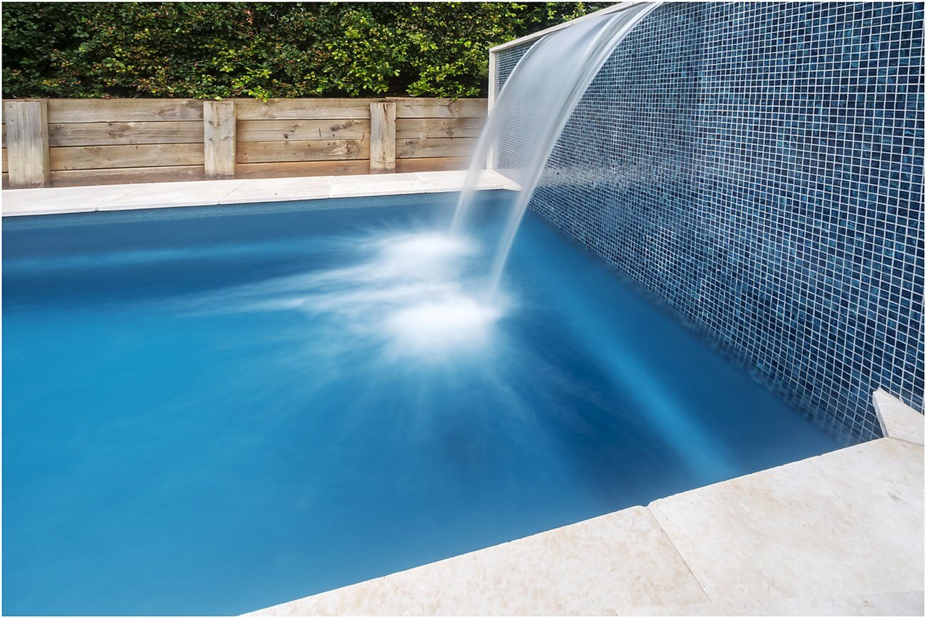 Mark Pollard Pools X Trainer 5 8 fibreglass pool Vercoe with water wall feature 3